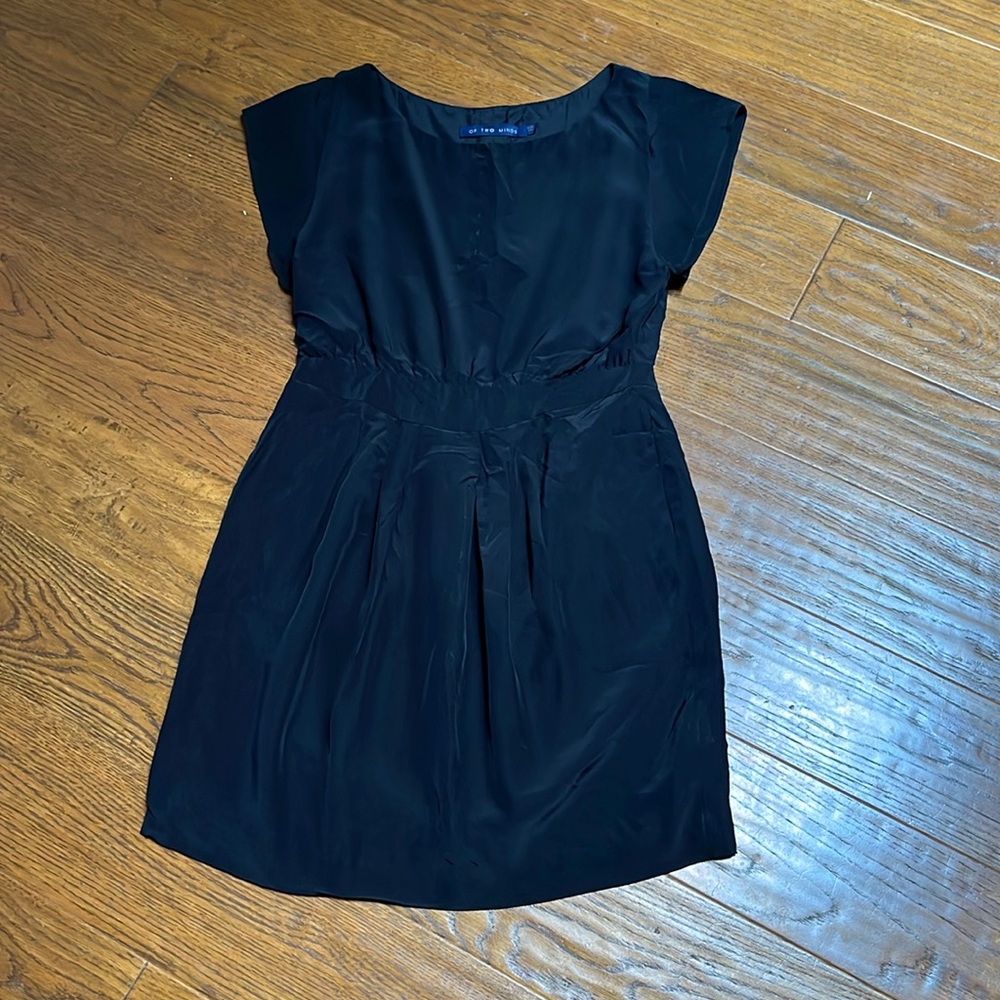 Of Two Minds Black silky Mini Dress‎